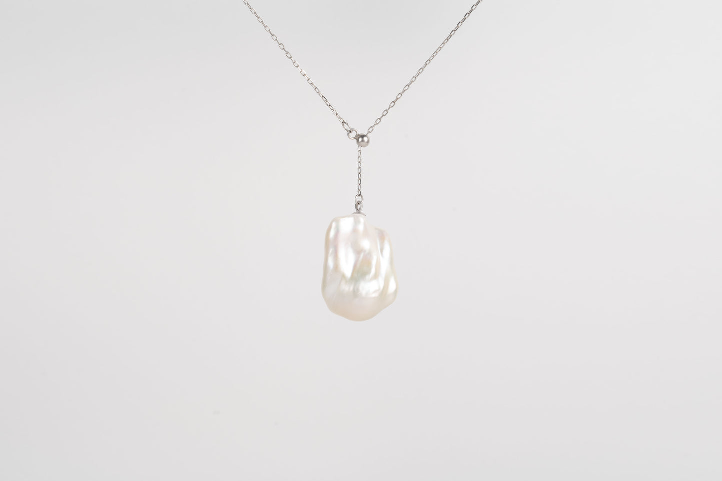 White Baroque Pearl Pendant | LAB#03